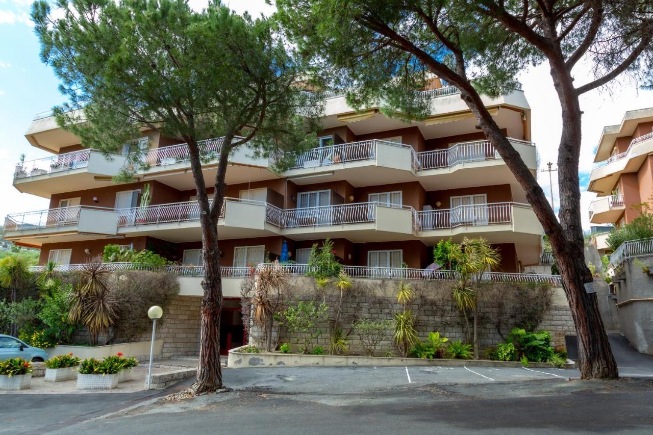 168B - La Terrazza Sul Mare, Casa A 10 Minuti Da Spiaggia, Parcheggio Privato Gratis Санремо Экстерьер фото